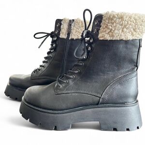 Circus by Sam Edelman Black faux shearling trim platform combat boots size 8